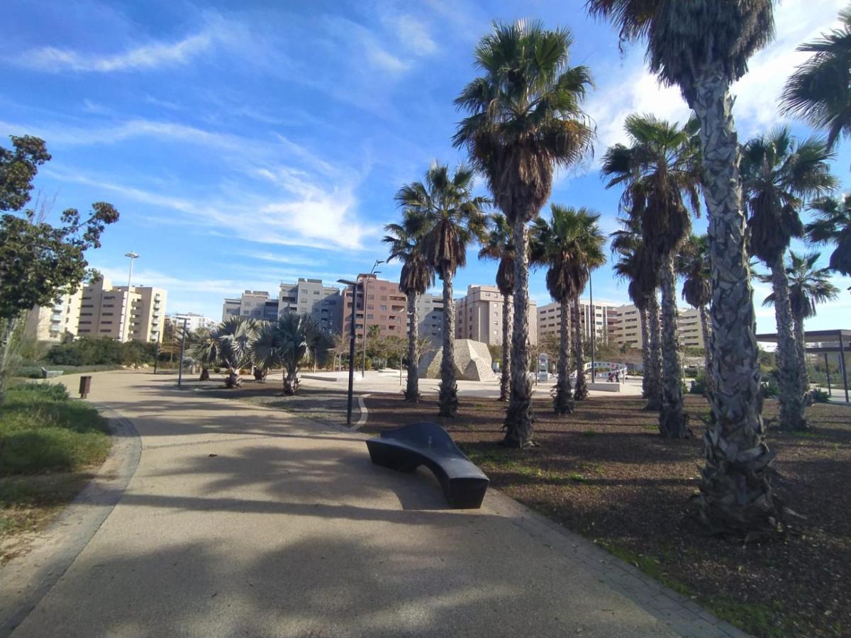 Apartamento Playa De Almeria - Playa Del Zapillo エクステリア 写真